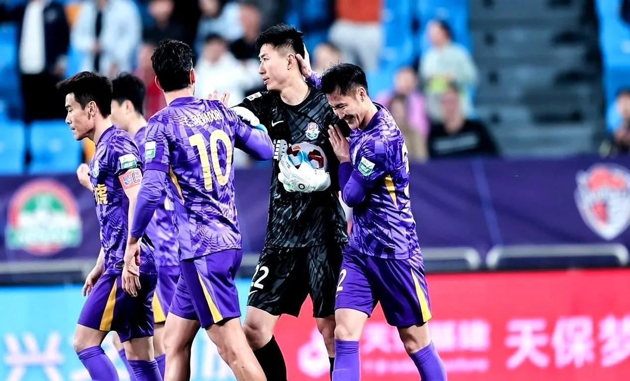 转会期荷甲焦点战;天津津门虎完成止住颓势;目标明确;医务组通报恢复(天津津门虎顶级联赛1000球) 转会期荷甲焦点战;天津津门虎完成止住颓势;目标明确;医务组通报恢复(天津津门虎顶级联赛1000球)