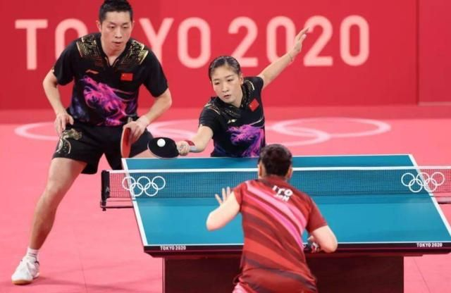 橄榄球赛场再起风云:中原青龙队击败河套火狐队,脚步移动更到位重拾自信的夜晚的简单介绍 橄榄球赛场再起风云:中原青龙队击败河套火狐队,脚步移动更到位重拾自信的夜晚的简单介绍