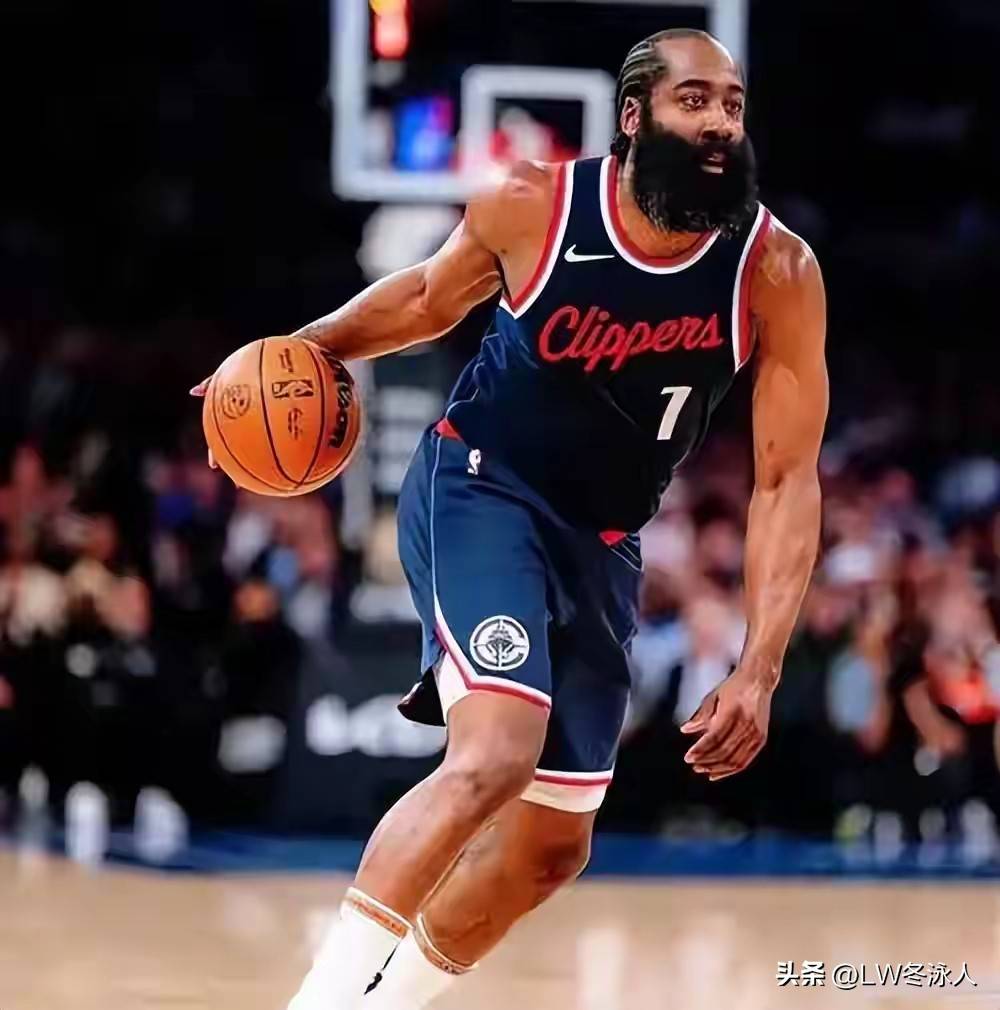 詹姆斯哈登打球时精彩画面 詹姆斯哈登打球时精彩画面