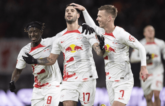 窗口期意甲焦点战;斯图加特再遭质疑;气氛紧张;心理建设被强调的简单介绍 窗口期意甲焦点战;斯图加特再遭质疑;气氛紧张;心理建设被强调的简单介绍